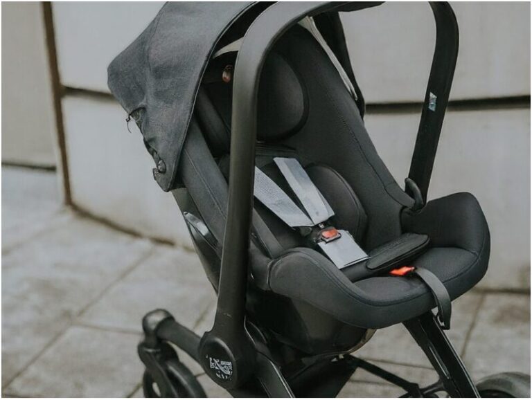 How to Remove Maxi Cosi Car Seat From Stroller (Solved) 2024