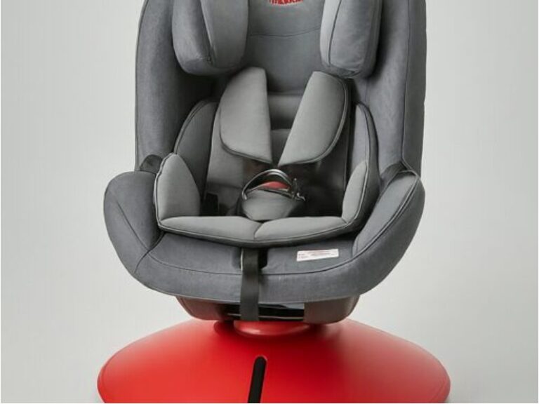Are Rotating Car Seats Safe For Your Baby?